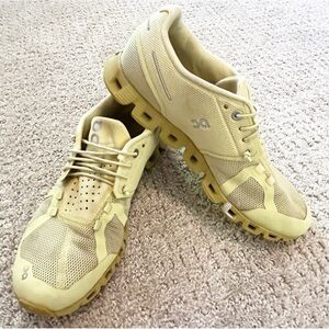 ON Cloud 5 Running Women Mesh Sneakers Sz 8.5 Green Swiss Molded Heel Comfort
